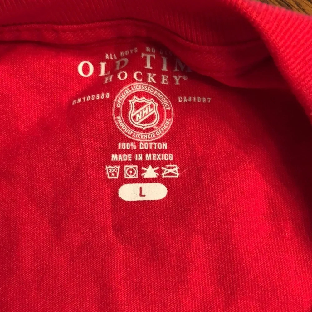 Chicago Blackhawks NHL Tee Shirt - Picture 3 of 5